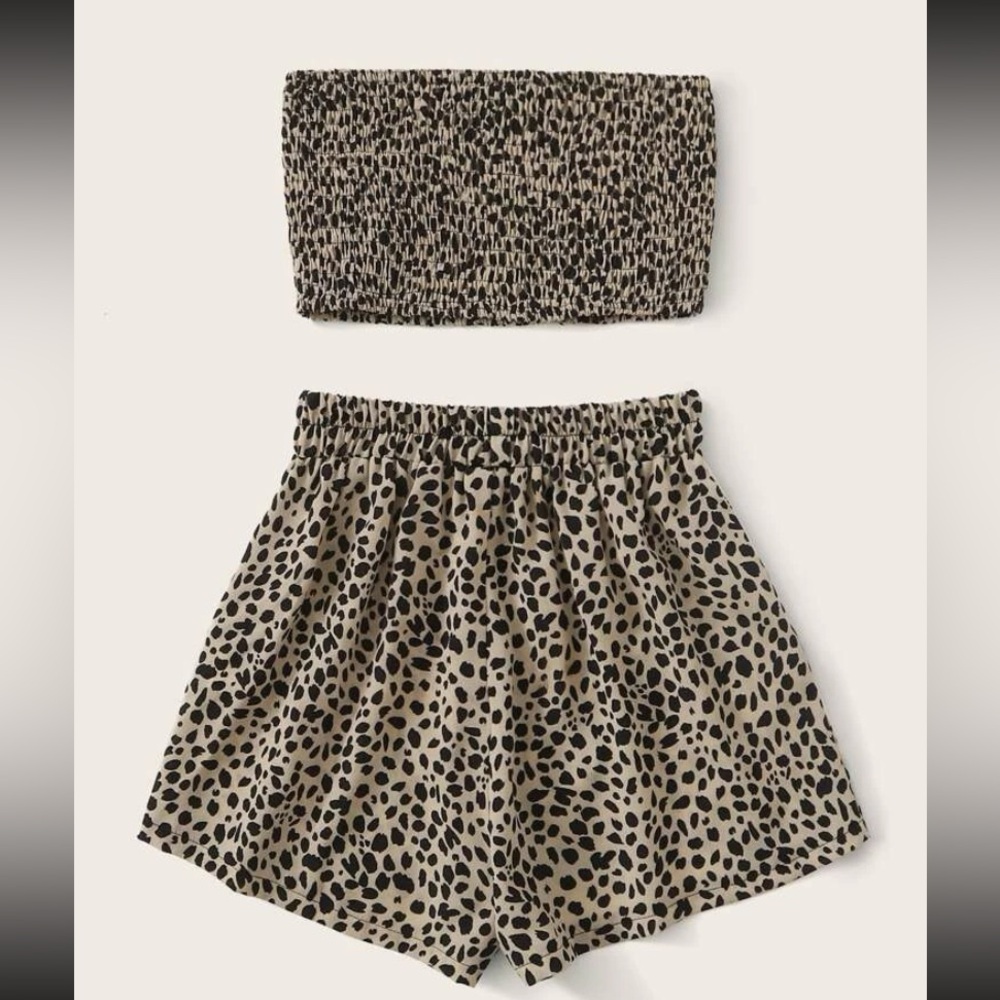 Graphic Shirred Tube Top With Elastic Waist Shorts